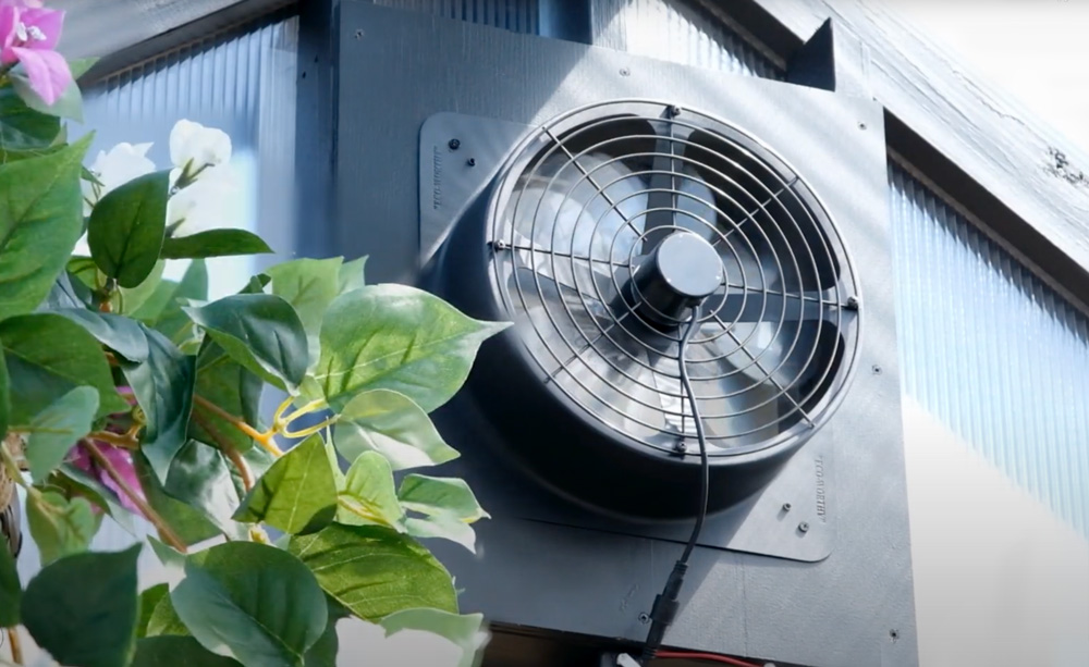 Outdoor-Personia-Greenhouses-fan