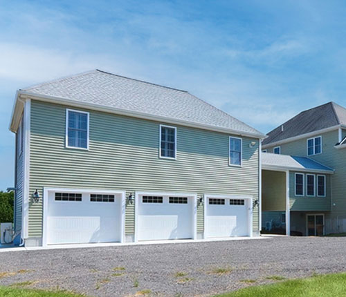 Outdoor Personia_attached-garage