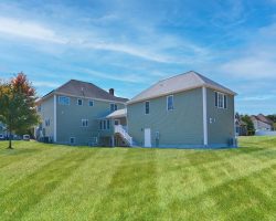 Outdoor Personia-3-Car Garage Back