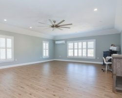 Outdoor Personia-3-Car Garage Finished Level 1