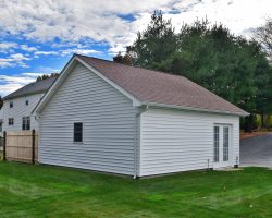 Trestle Custom 24x24 garage on golf course